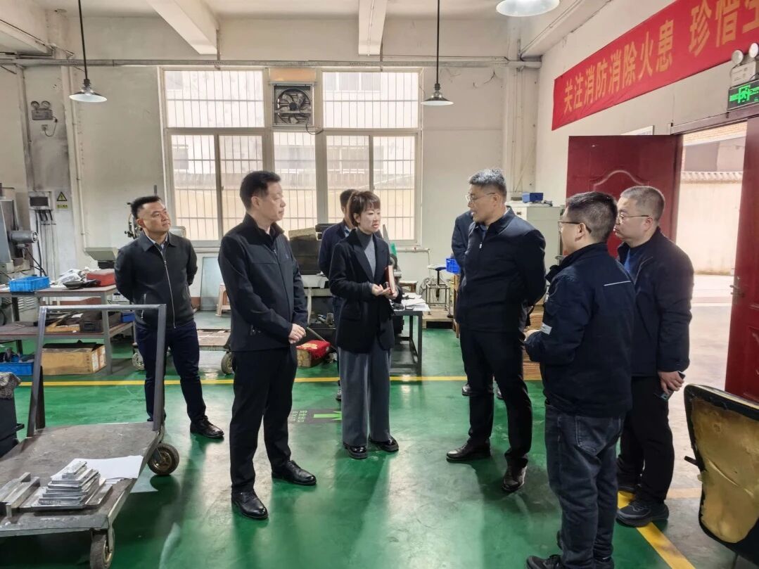 韓際東到科技創新產業園、中金新材料產業園實地調研企業梯次培育與項目建設工作